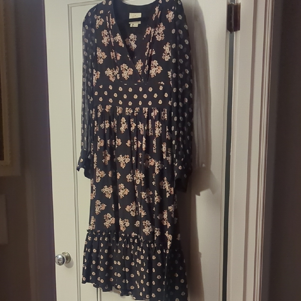 Women's Black Floral Long Sleeve Midi Dress